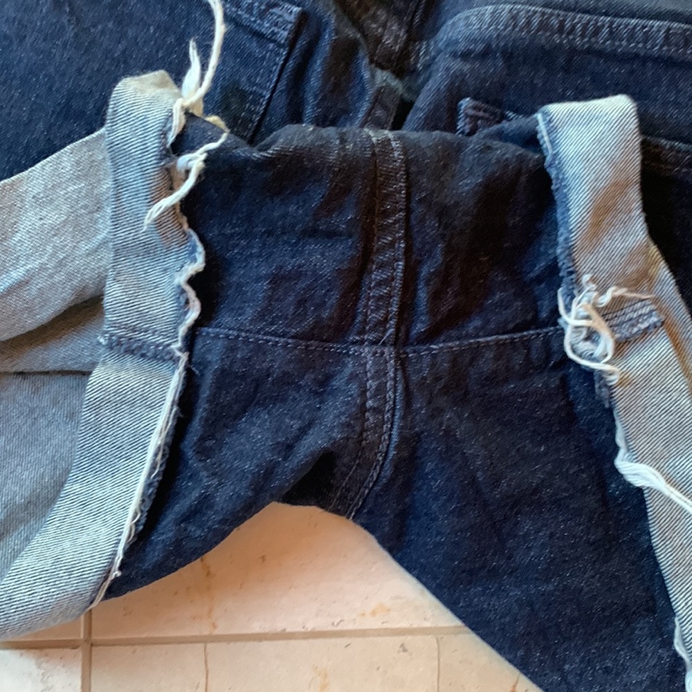 Universal Thread cutoff cuffed shorts - Picture 4 of 6